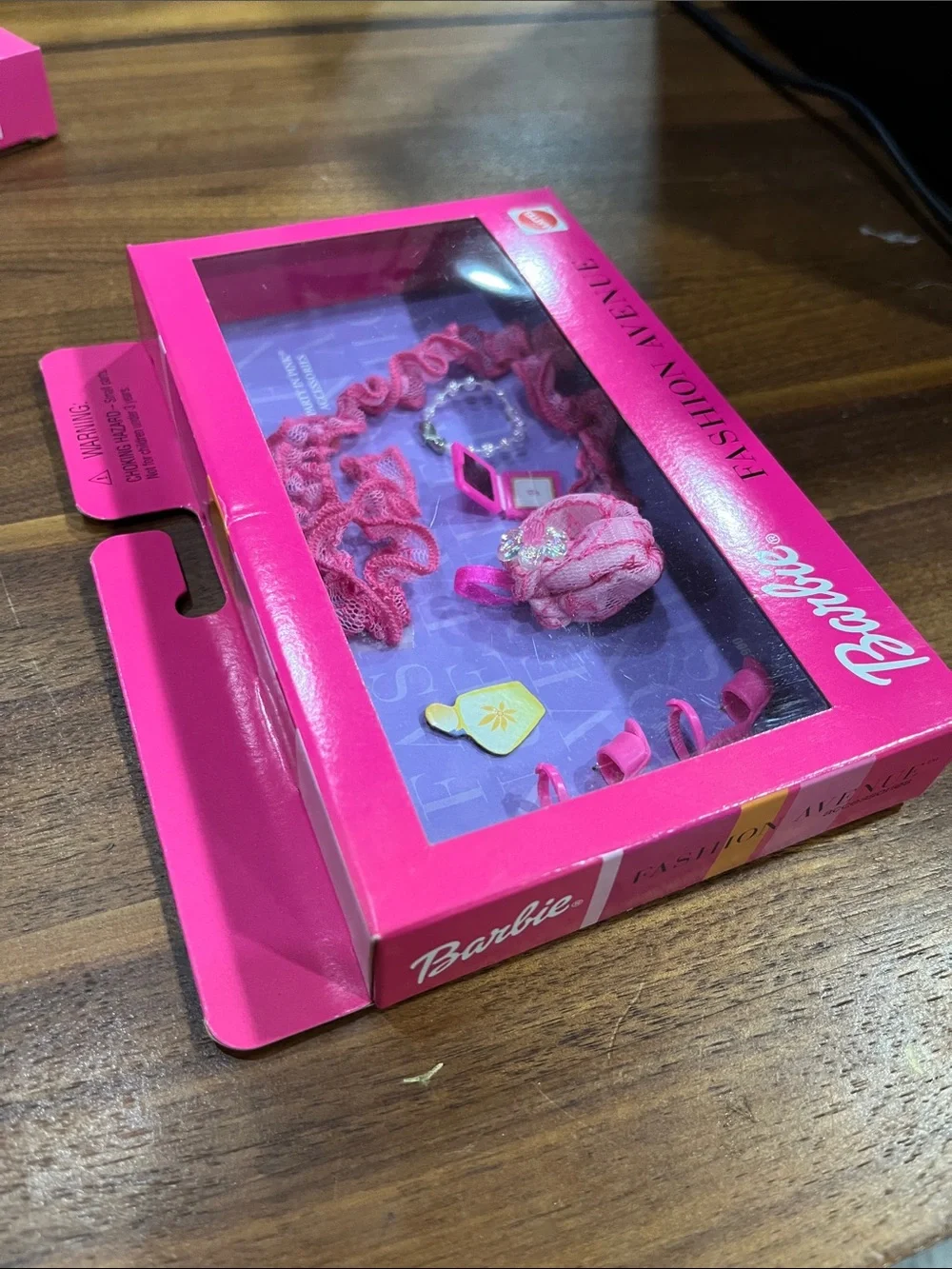 1999 Barbie Fashion Avenue “Party in Pink” Accessories Pack